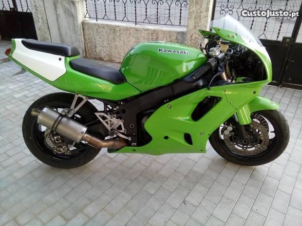 Kawasaki zxr750. Troco