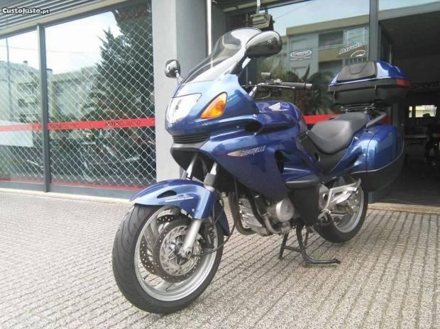 Honda Deuville 650 ( com extras )