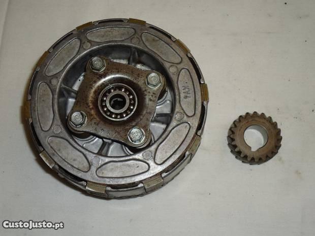 Embraiagem e pinhão de cambota Honda NSR 125