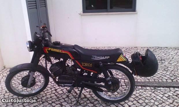 Motorizada xf-21 a trabalhar estimada