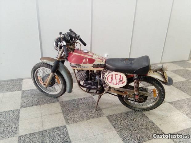 Motorizada casal trial k185 de 1975