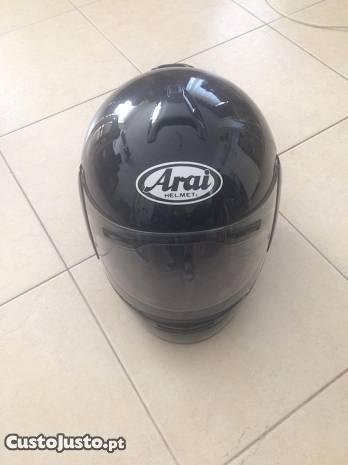 Capacete arai chaser como novo