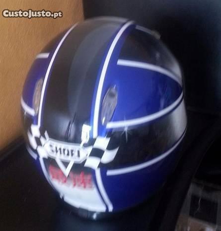 Capacete Shoei