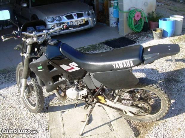 Mota Yamaha DT 125 R