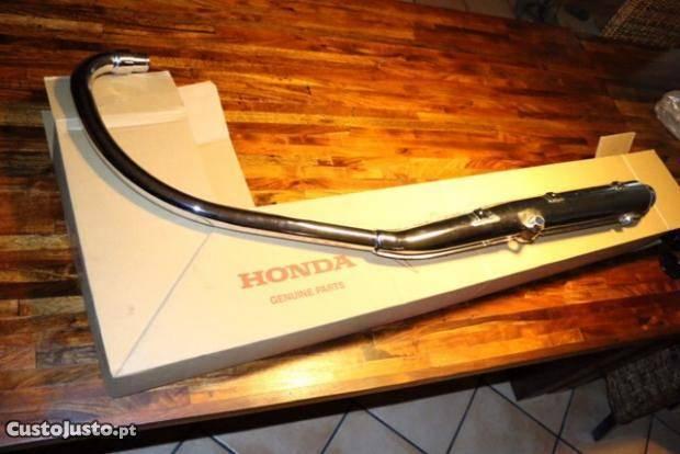 Honda CB750 Four escape1