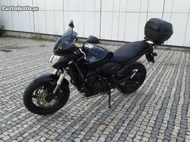 Honda Hornet 600 - 8.000 KM