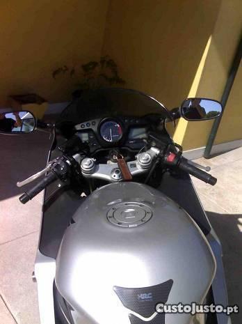 Honda CBR XX1100 Super Black Bird 164cv.-03