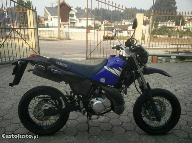 Moto Yamaha DT125X