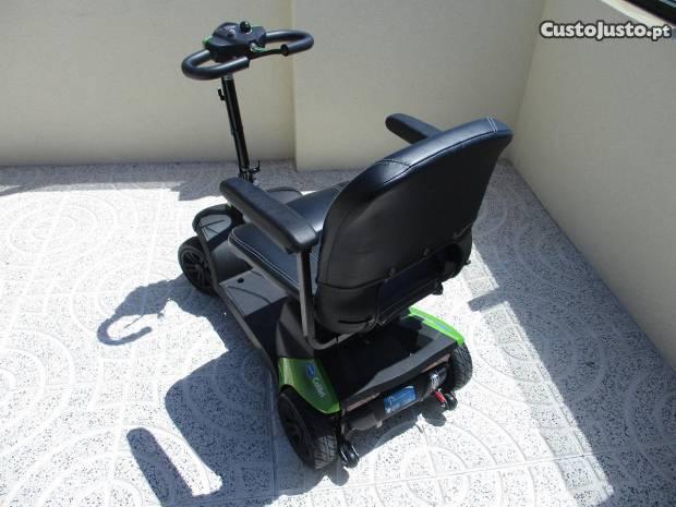 Scooter Colibri Verde Jade