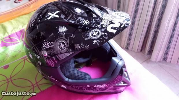 Capacete Nau N45 Graffiti