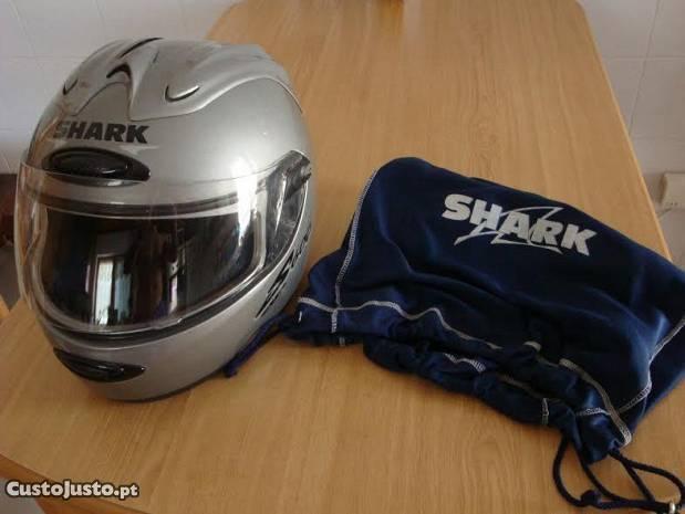Capacete SHARK Integral cinzento em bom estado