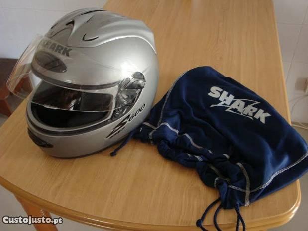Capacete SHARK Integral cinzento em bom estado