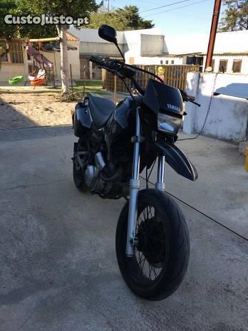 Yamaha XT600 Supermotard