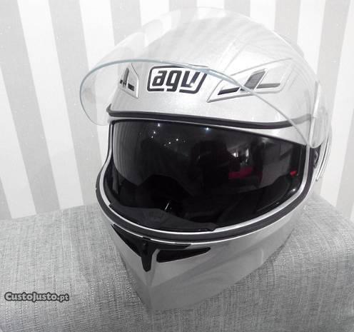 Capacete prateado AGV Compact