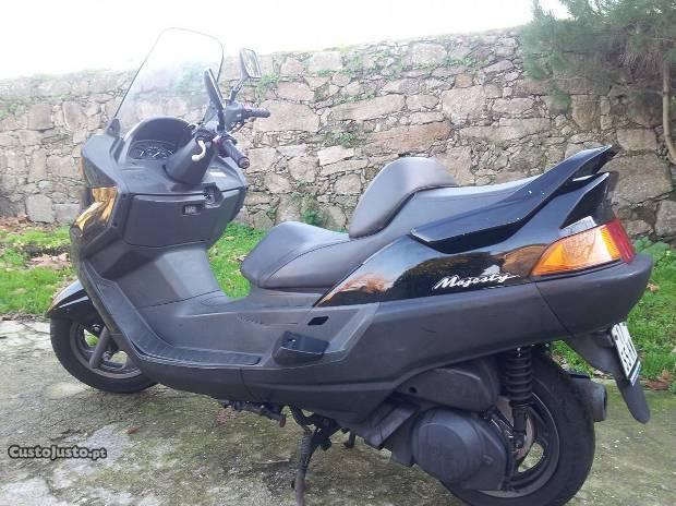 Yamaha Magesty 28 mil kms reais