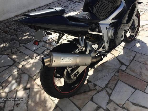 Yamaha yzf r6 1999 ou troco