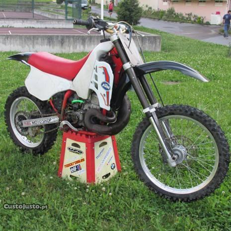 KTM 500 SX dois tempos vintage