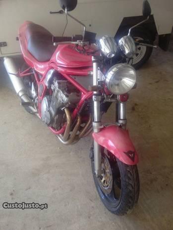 Suzuki Bandit 600 Impecável