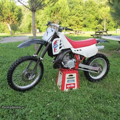 KTM 500 MX dois tempos vintage