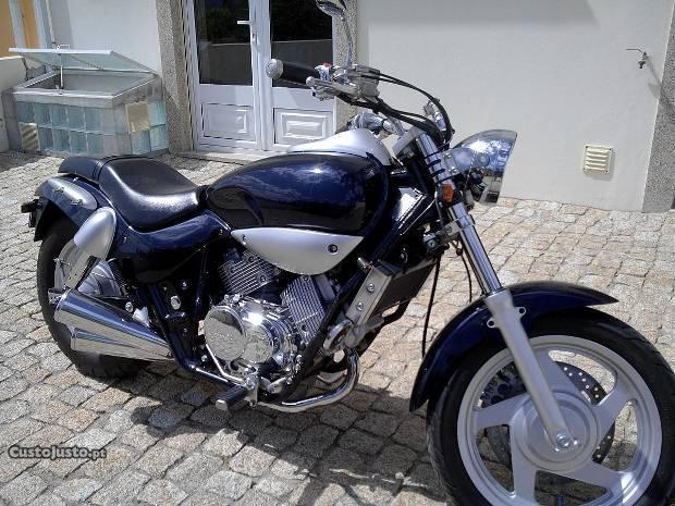 Moto 250cc (Kimco Venox 250cc)