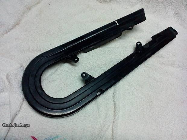 Yamaha SR 125 - resguardo da corrente