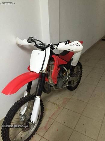 Honda cr85