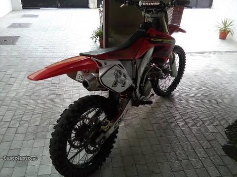 Honda Crf450 matriculada. Troco