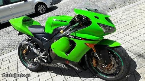 Kawasaki zx6r ninja 14000kms Impecável-Ac/troca