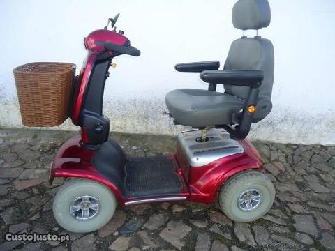 scooter para pessoa com mobilidade reduzida