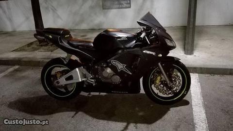 Honda cbr 600 rr