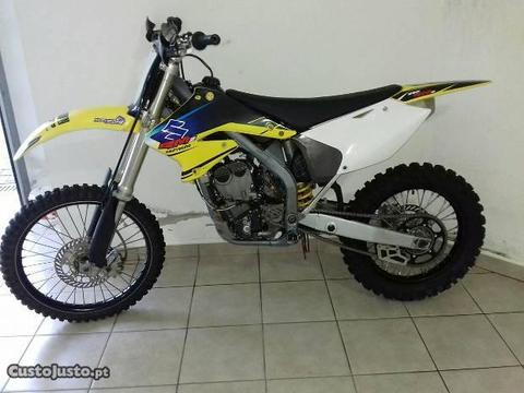Suzuki rmz 250 matriculada