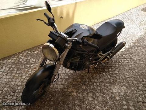 Ducati Monster Dark 749