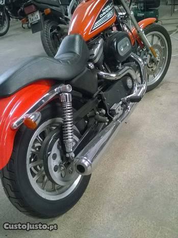 Harley-Davidson 883