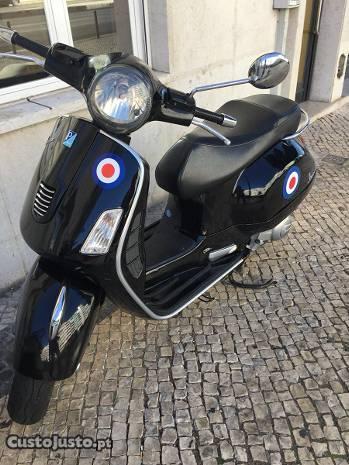 Vespa GTS 300 super