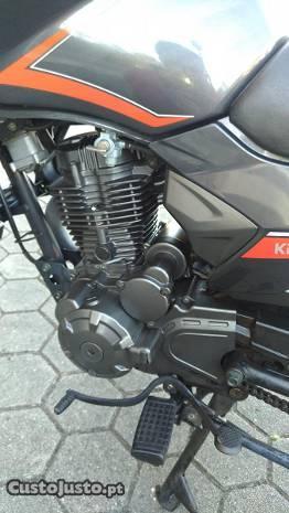 Moto 125cc Como nova