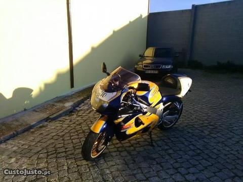 GSXR única como nova