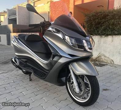 Piaggio X10 350 Executive