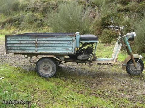 Famel Zundapp de três rodas