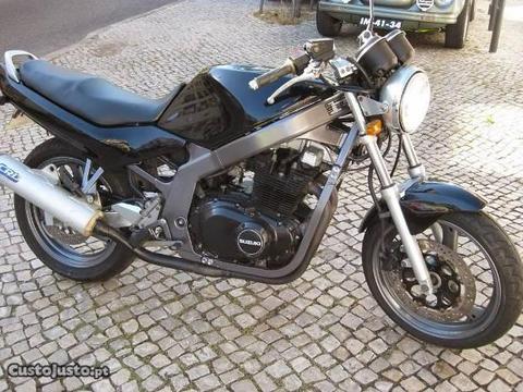 Suzuki Gs 500