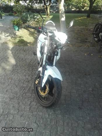 SYM Wolf 125