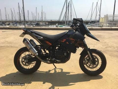 KTM 690 Supermotard de 2008