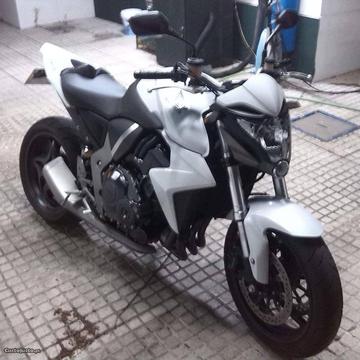 cb1000R