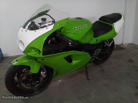 Kawasaki zxr750. Troco