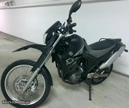 Yamaha XT660R