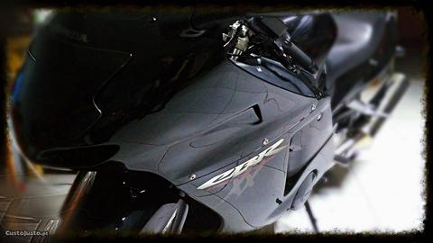 Honda CBR 1100 XX Super BlackBird