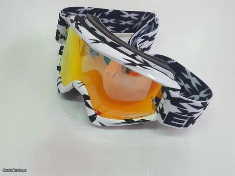 Goggles EKS com lente espelhada Novos