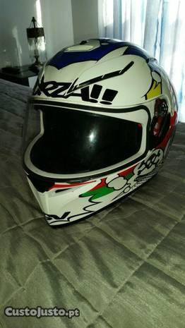 Capacete AGV K3-SV e Casaco Alpinestars