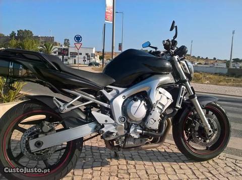 Yamaha FZ6N de 2004