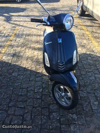Vespa Primavera 125cc 4400km Vespa Primavera 125cc 4400km