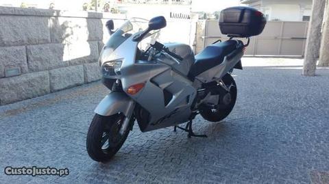 Honda vfr 800 fi